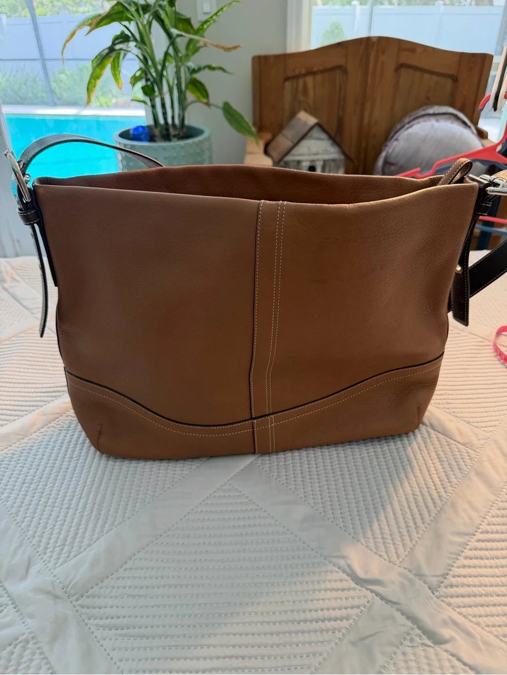 Coach Oversized Tan Leather Crossbody Tote with Brown Trim Beautiful Bag
